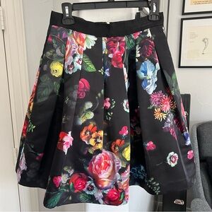 Black flower pattered Ted Baker poofy skirt size 2